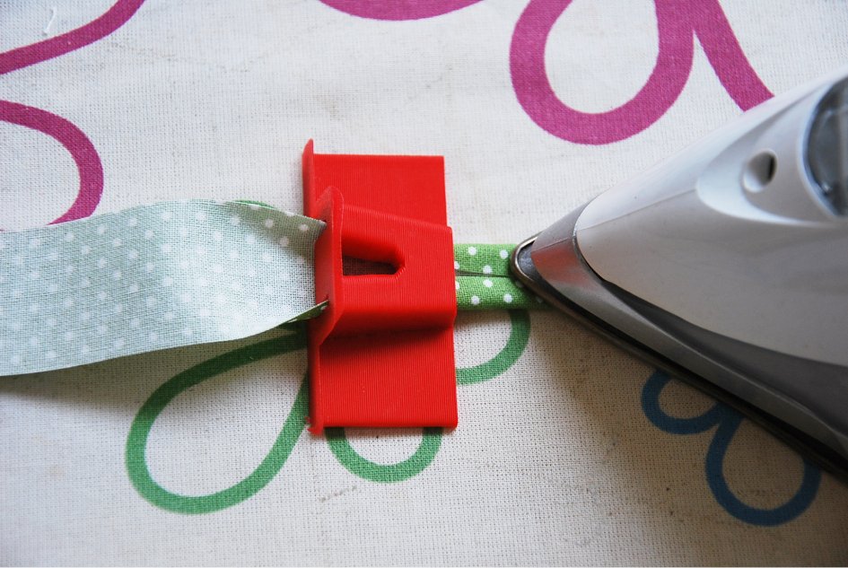 Zakladač na šikmý proužek (3)